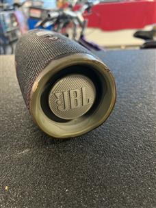 Jbl fashion charge 4 no charger